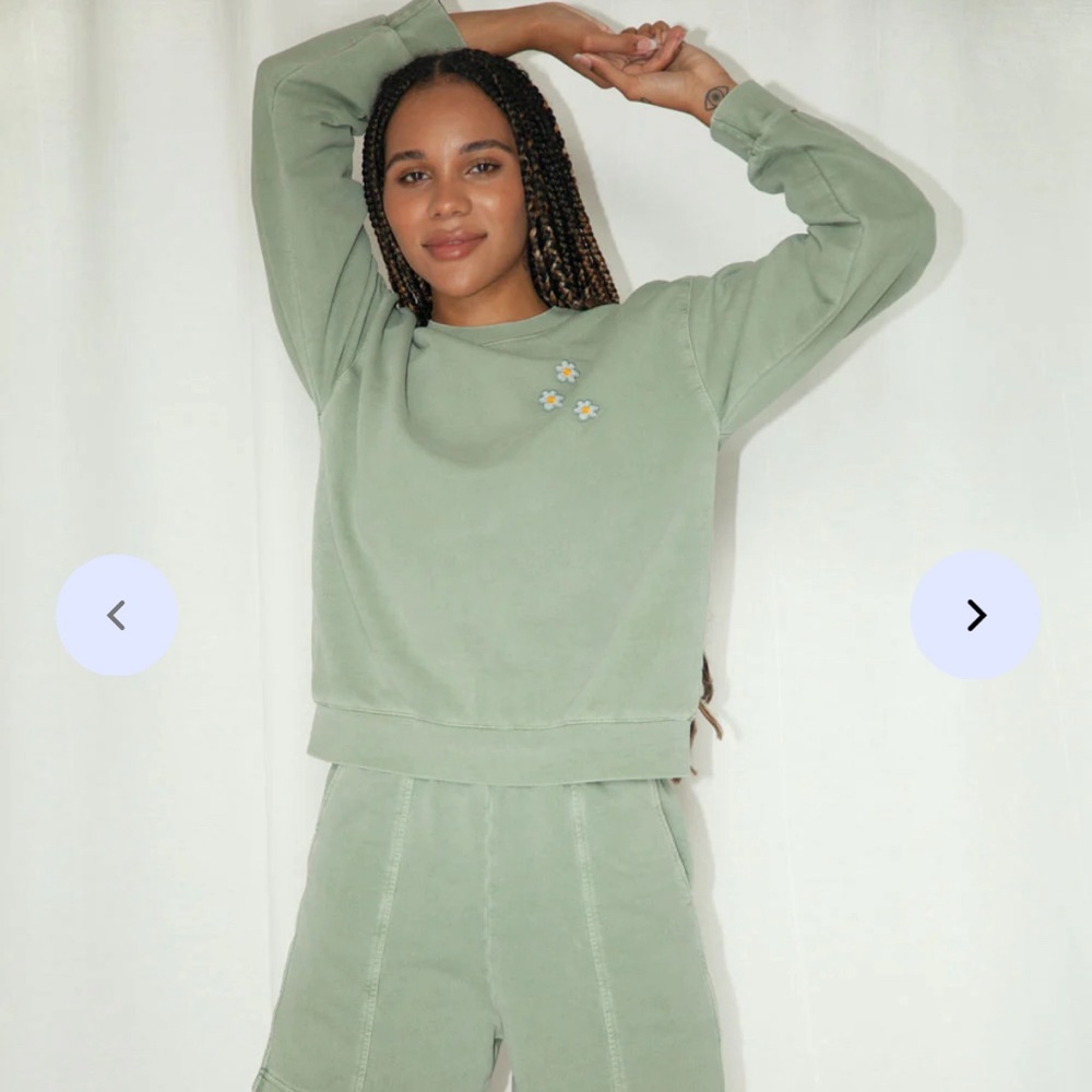 Local brand!! Cropped sweatpants